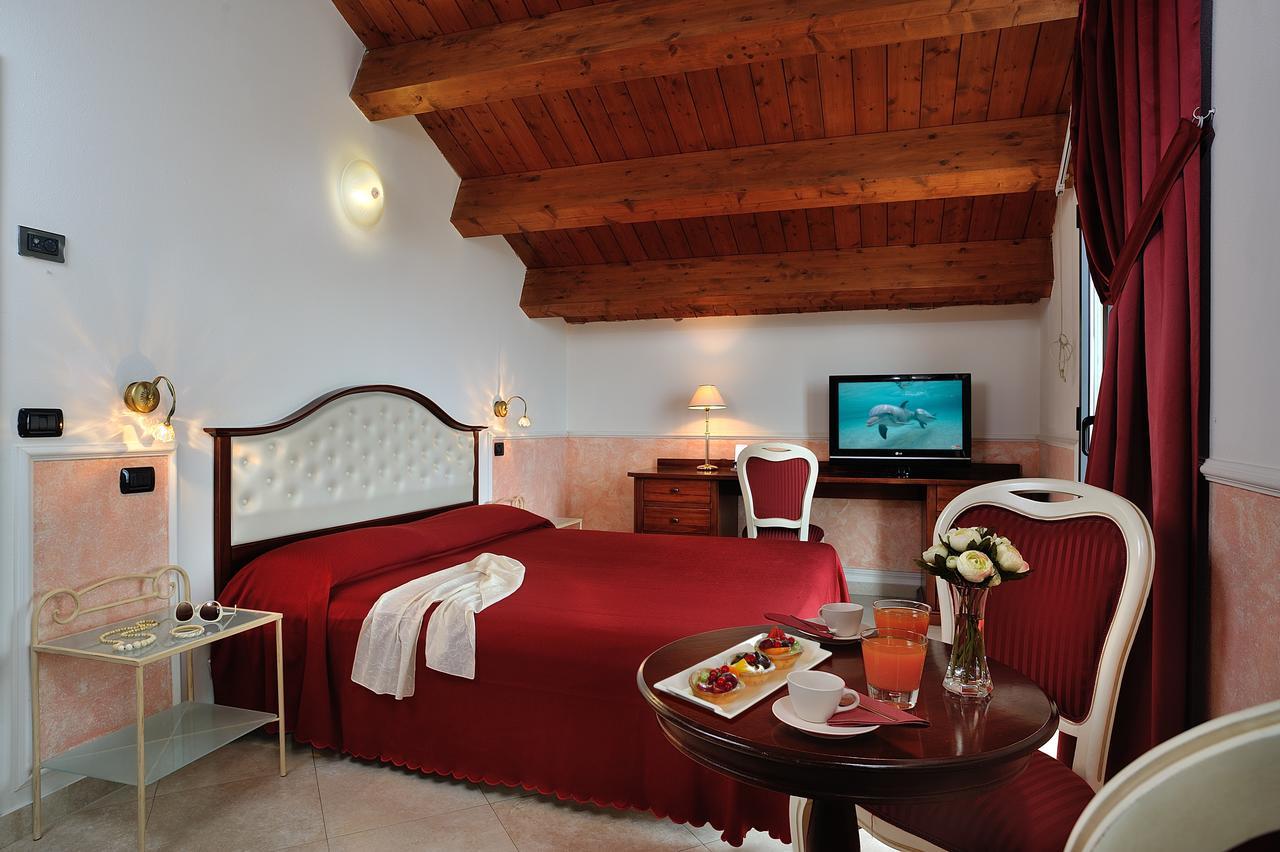 Hotel Bridge Bellaria-Igea Marina Esterno foto